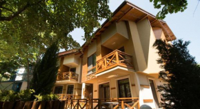 Гостиница Holiday Apartments Lozenets  Лозенец